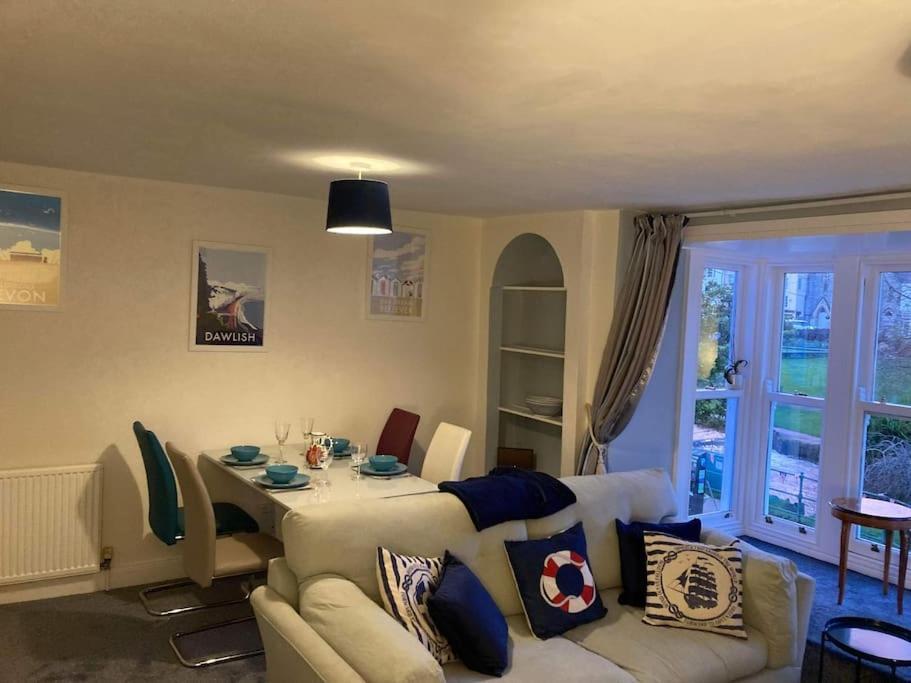 Lawn View Apartment ドーリッシュ エクステリア 写真